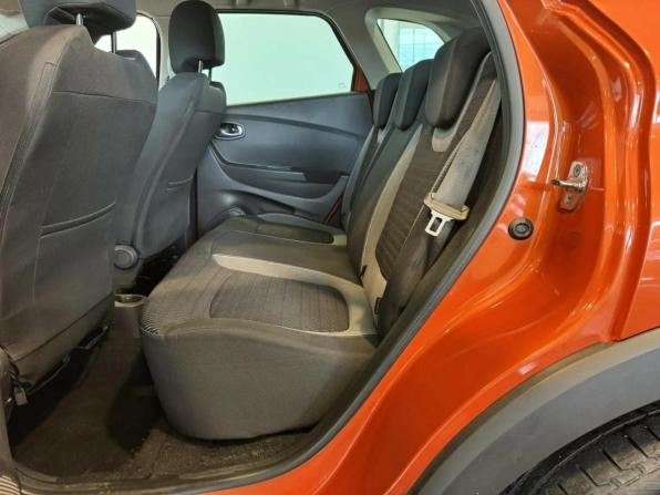 Renault Kaptur I с пробегом 2017 года, цена 1 179 000 рублей, 194742 км, внедорожник, Автокод Объявления