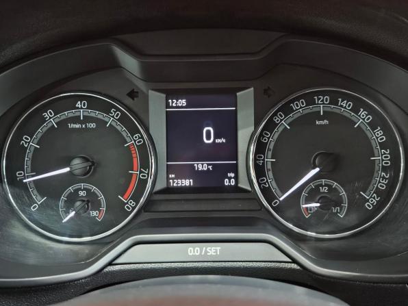 Skoda Octavia III (A7) Рестайлинг с пробегом 2018 года, цена 1 699 000 рублей, 123381 км, лифтбек, Автокод Объявления