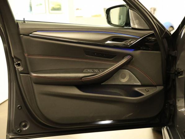 BMW M5 VI (F90) Рестайлинг с пробегом 2021 года, цена 16 200 000 рублей, 43839 км, седан, Автокод Объявления
