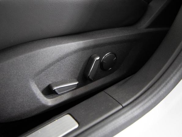 Ford Mondeo V с пробегом 2015 года, цена 1 599 000 рублей, 151430 км, седан, Автокод Объявления