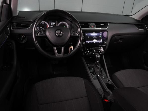 Skoda Octavia III (A7) Рестайлинг с пробегом 2017 года, цена 2 120 000 рублей, 114497 км, лифтбек, Автокод Объявления