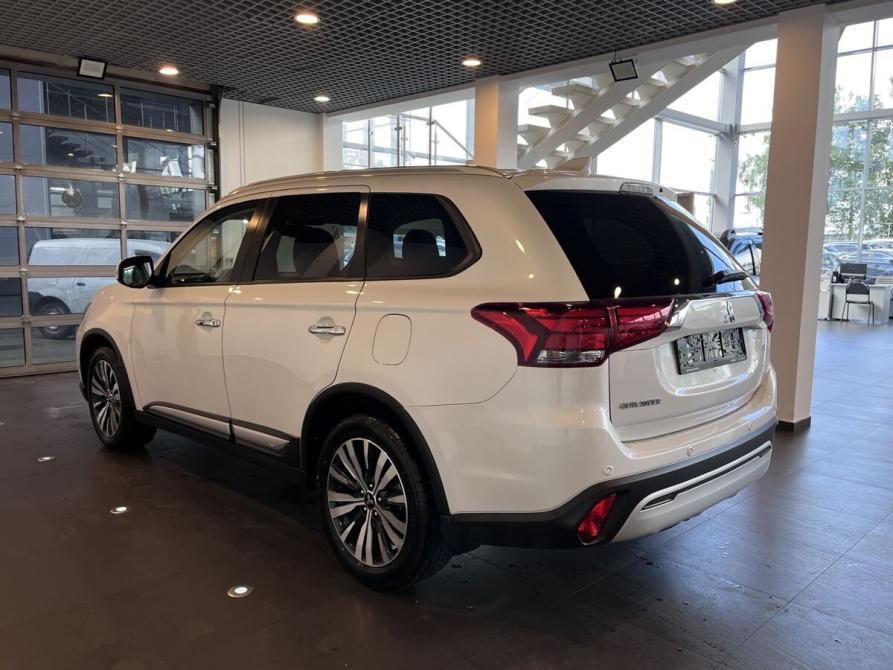 Mitsubishi Outlander III Рестайлинг 3 Чебоксары  - изображение 5