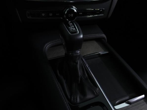 Volvo S90 II Рестайлинг с пробегом 2021 года, цена 3 500 000 рублей, 55372 км, седан, Автокод Объявления