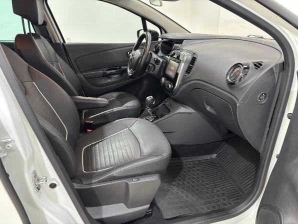 Renault Kaptur I с пробегом 2018 года, цена 1 595 000 рублей, 89680 км, внедорожник, Автокод Объявления