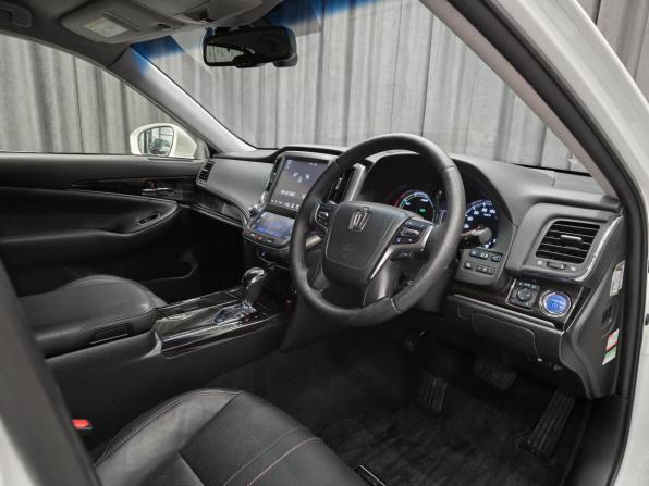 Toyota Crown XIV (S210) Рестайлинг с пробегом 2015 года, цена 2 649 000 рублей, 193000 км, седан, Автокод Объявления