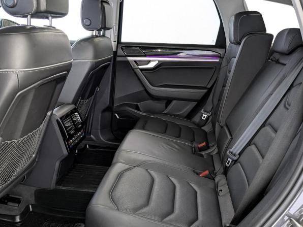 Volkswagen Touareg III с пробегом 2020 года, цена 6 399 000 рублей, 49910 км, внедорожник, Автокод Объявления