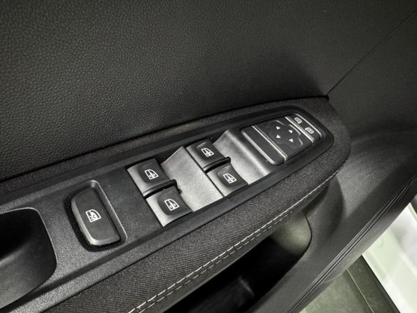 Renault Arkana I с пробегом 2019 года, цена 1 620 000 рублей, 76128 км, внедорожник, Автокод Объявления