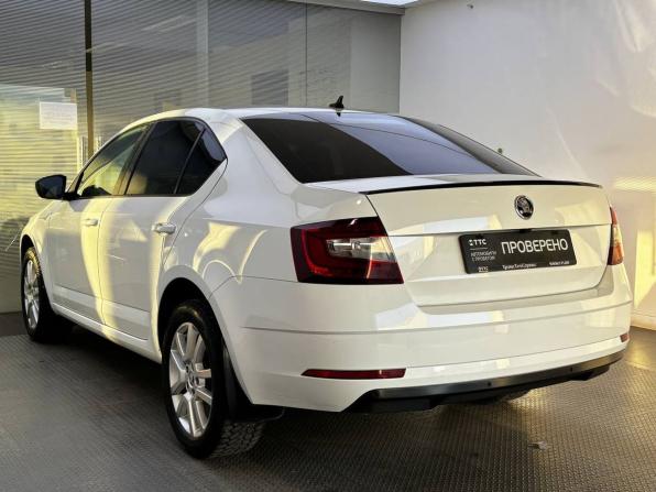 Skoda Octavia III (A7) Рестайлинг с пробегом 2017 года, цена 1 735 000 рублей, 135026 км, лифтбек, Автокод Объявления