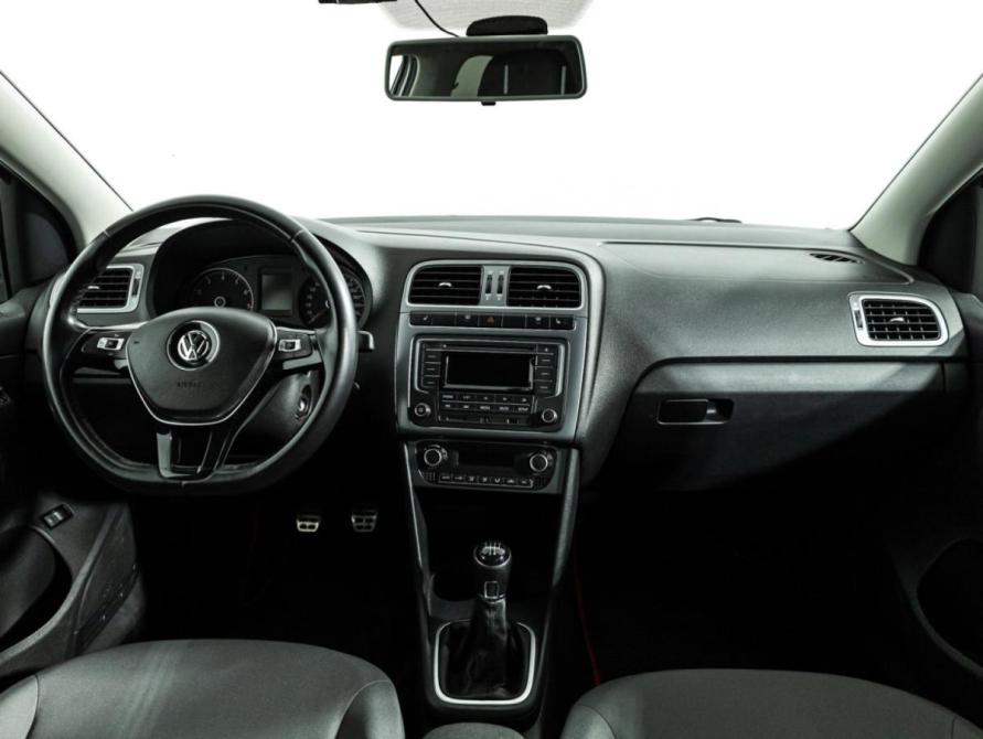 Volkswagen Polo V Рестайлинг Санкт-Петербург  - изображение 14