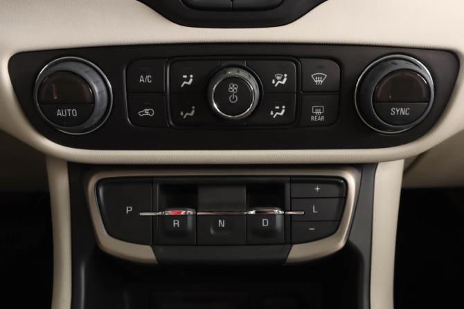GMC Terrain II Рестайлинг с пробегом 2022 года, цена 3 669 000 рублей, 25023 км, внедорожник, Автокод Объявления