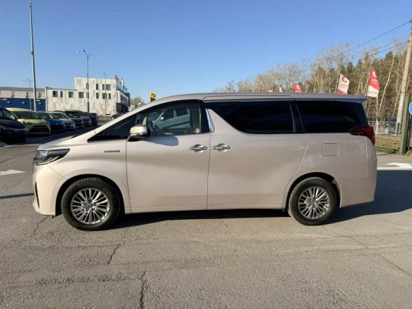 Toyota Alphard III Рестайлинг с пробегом 2018 года, цена 3 799 995 рублей, 240330 км, минивэн, Автокод Объявления