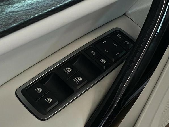 Lada (ВАЗ) Aura с пробегом 2025 года, цена 2 030 000 рублей, 45 км, седан, Автокод Объявления