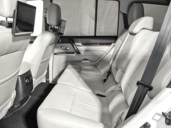 Mitsubishi Pajero IV Рестайлинг 2 с пробегом 2019 года, цена 3 527 980 рублей, 75435 км, внедорожник, Автокод Объявления