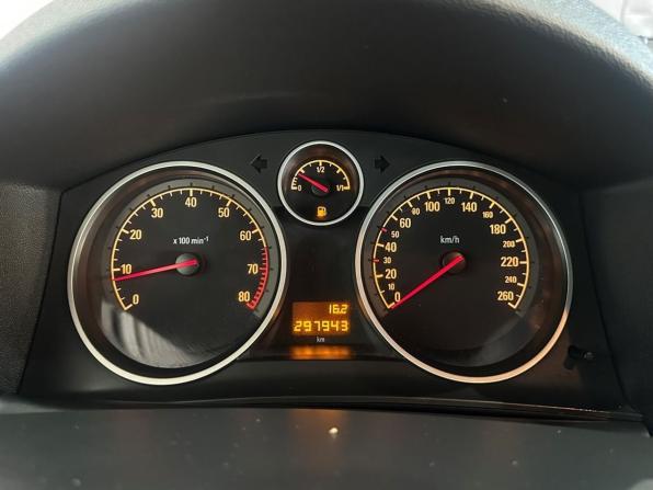 Opel Astra H Рестайлинг с пробегом 2008 года, цена 350 000 рублей, 298000 км, седан, Автокод Объявления