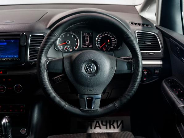 Volkswagen Sharan II с пробегом 2013 года, цена 1 230 000 рублей, 112300 км, минивэн, Автокод Объявления