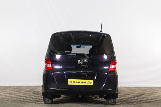 Honda Freed I с пробегом 2010 года, цена 1 019 000 рублей, 260000 км, компактвэн, Автокод Объявления