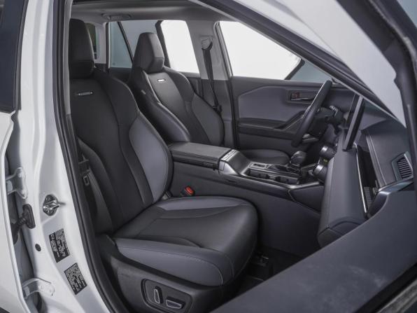 Toyota RAV4 VI (XA60) с пробегом 2026 года, цена 4 150 000 рублей, 44 км, внедорожник, Автокод Объявления