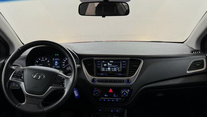 Hyundai Solaris II с пробегом 2017 года, цена 1 475 000 рублей, 64086 км, седан, Автокод Объявления