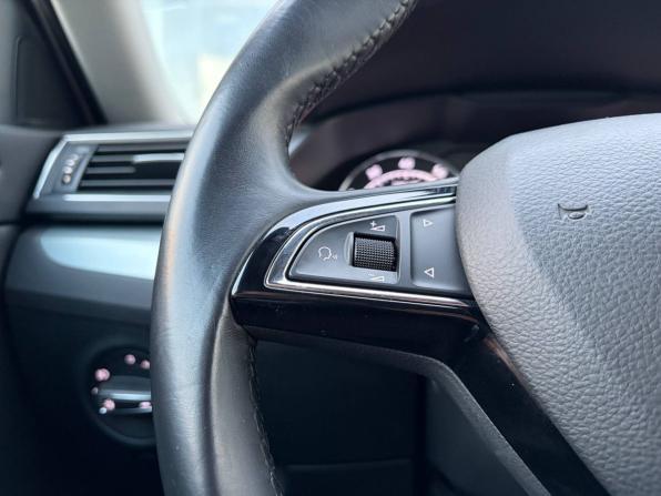 Skoda Superb III с пробегом 2018 года, цена 1 965 000 рублей, 136377 км, лифтбек, Автокод Объявления