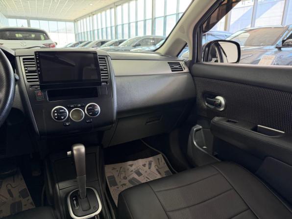 Nissan Tiida I Рестайлинг с пробегом 2011 года, цена 800 000 рублей, 232439 км, хэтчбек, Автокод Объявления