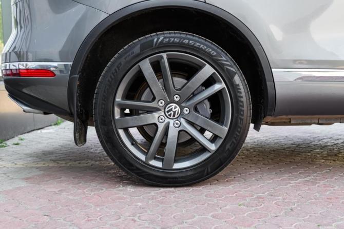 Volkswagen Touareg II Рестайлинг с пробегом 2014 года, цена 2 079 000 рублей, 262052 км, внедорожник, Автокод Объявления