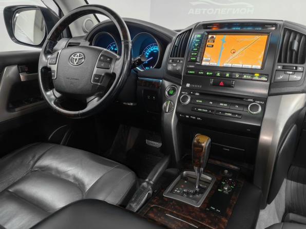 Toyota Land Cruiser 200 Series с пробегом 2010 года, цена 3 147 000 рублей, 236428 км, внедорожник, Автокод Объявления