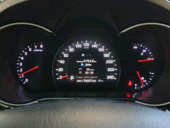 Kia Sorento II Рестайлинг с пробегом 2013 года, цена 1 590 000 рублей, 176503 км, внедорожник, Автокод Объявления