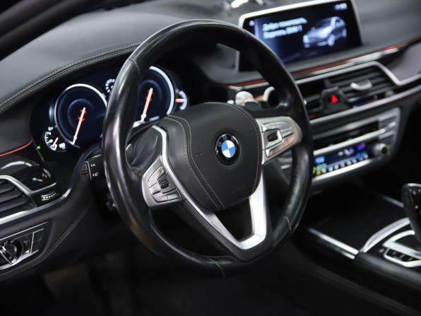 BMW 7 серии VI (G11/G12) с пробегом 2016 года, цена 3 590 000 рублей, 117475 км, седан, Автокод Объявления