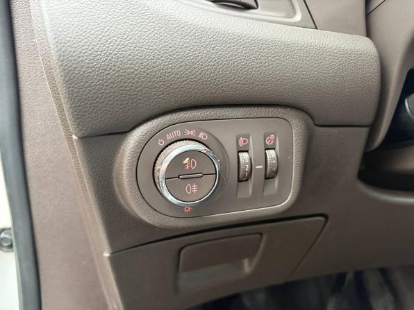 Opel Zafira C с пробегом 2012 года, цена 845 000 рублей, 258642 км, компактвэн, Автокод Объявления