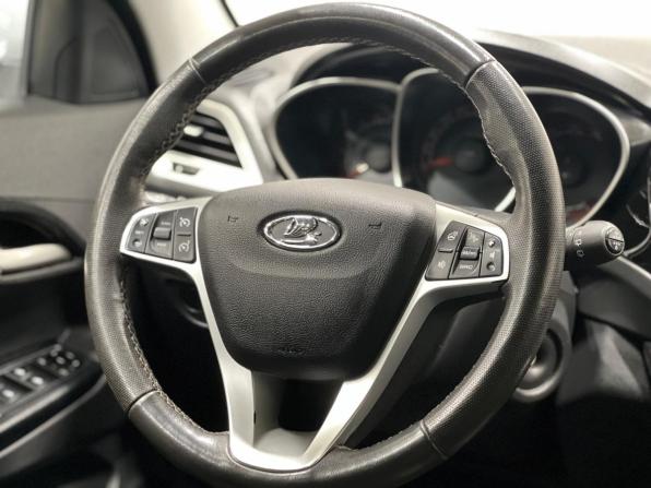 Lada (ВАЗ) Vesta I с пробегом 2022 года, цена 1 265 000 рублей, 53729 км, универсал, Автокод Объявления