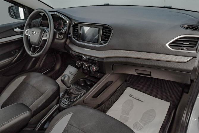 Lada (ВАЗ) Vesta I Рестайлинг (NG) с пробегом 2023 года, цена 1 159 000 рублей, 9800 км, седан, Автокод Объявления