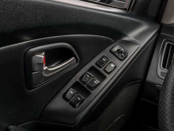 Hyundai ix35 I с пробегом 2010 года, цена 990 000 рублей, 278549 км, внедорожник, Автокод Объявления