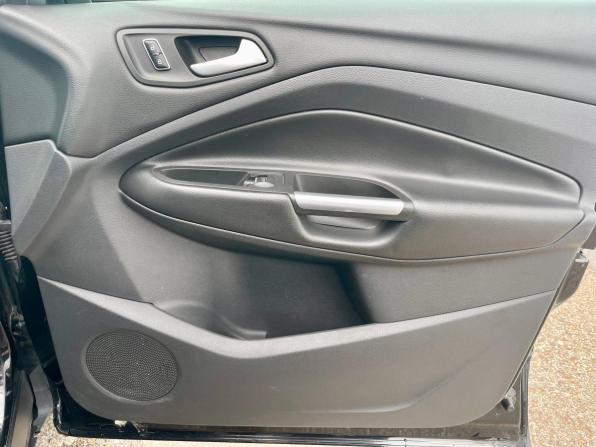Ford Kuga II с пробегом 2016 года, цена 1 473 900 рублей, 139000 км, внедорожник, Автокод Объявления
