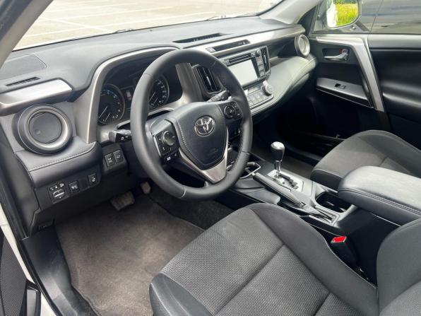 Toyota RAV4 IV (XA40) Рестайлинг с пробегом 2016 года, цена 2 297 000 рублей, 155000 км, внедорожник, Автокод Объявления