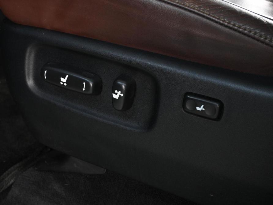Toyota Land Cruiser 200 Series Рестайлинг 2 Ростов-на-Дону  - изображение 22