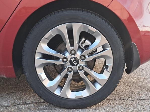 Kia Ceed II с пробегом 2012 года, цена 1 150 000 рублей, 156900 км, хэтчбек, Автокод Объявления