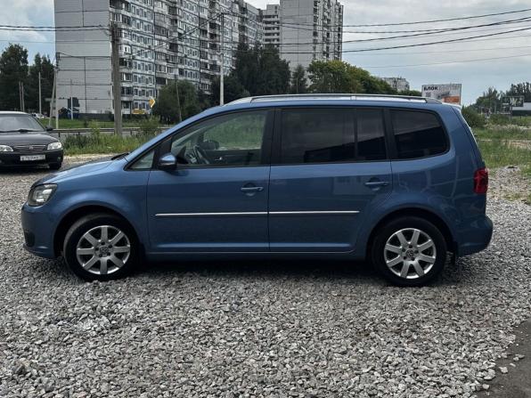 Volkswagen Touran I Рестайлинг 2 с пробегом 2010 года, цена 999 000 рублей, 236516 км, компактвэн, Автокод Объявления