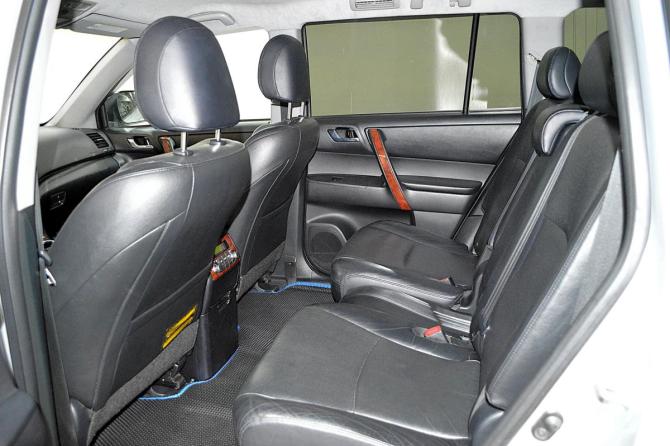 Toyota Highlander II (XU40) Рестайлинг с пробегом 2010 года, цена 1 926 000 рублей, 233000 км, внедорожник, Автокод Объявления