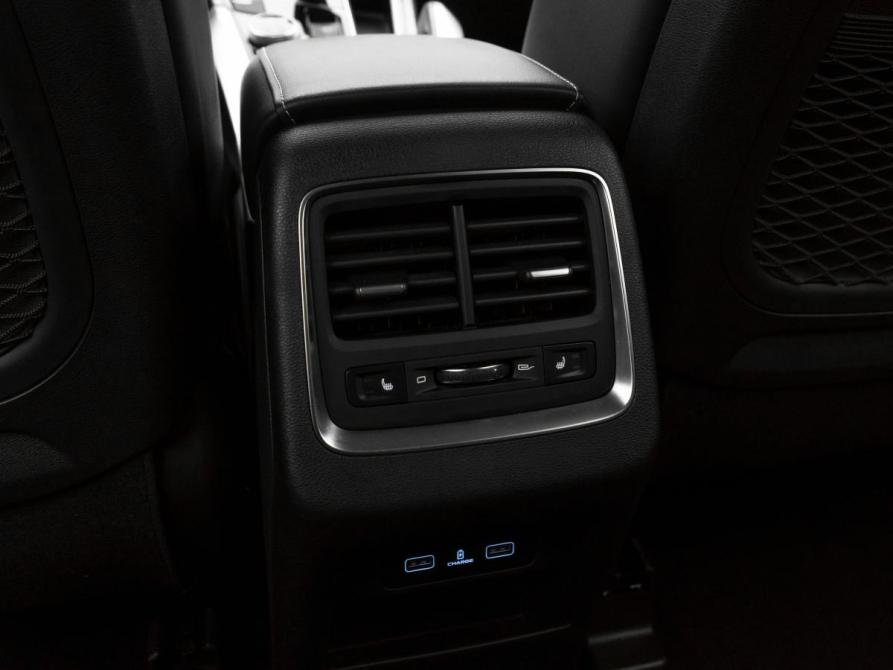 Geely Atlas Pro Москва  - изображение 13