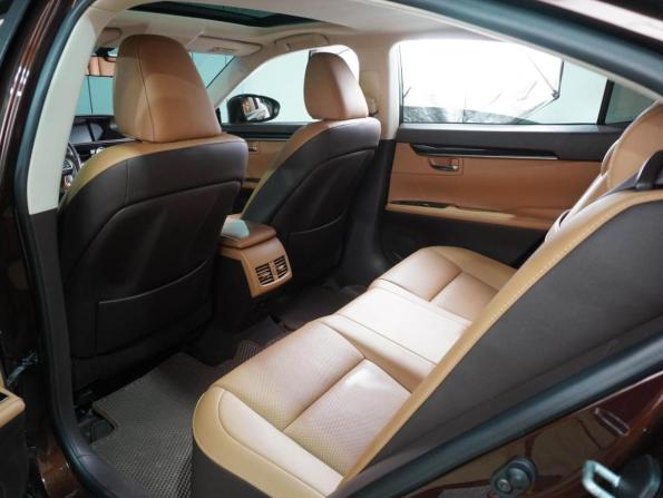 Lexus ES VI Рестайлинг с пробегом 2017 года, цена 3 299 000 рублей, 111056 км, седан, Автокод Объявления