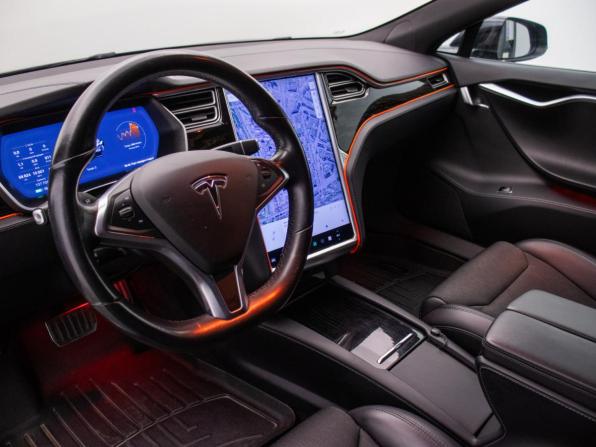 Tesla Model S I Рестайлинг с пробегом 2018 года, цена 2 389 000 рублей, 137629 км, лифтбек, Автокод Объявления