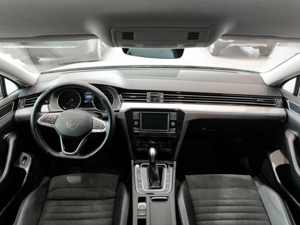 Volkswagen Passat B8 Рестайлинг с пробегом 2020 года, цена 2 350 000 рублей, 93285 км, седан, Автокод Объявления