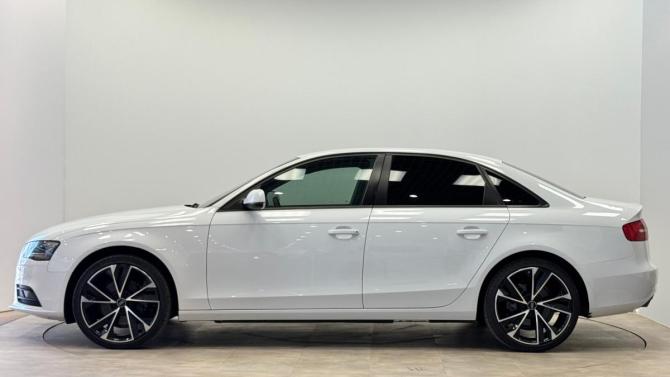 Audi A4 IV (B8) Рестайлинг с пробегом 2013 года, цена 1 240 000 рублей, 204439 км, седан, Автокод Объявления