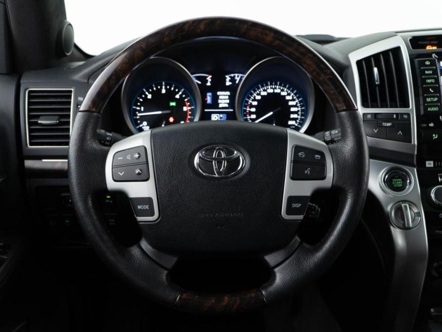 Toyota Land Cruiser 200 Series Рестайлинг 1 Москва  - изображение 17