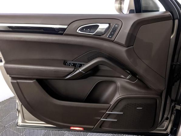 Porsche Cayenne II Рестайлинг (958) с пробегом 2014 года, цена 3 795 000 рублей, 146711 км, внедорожник, Автокод Объявления