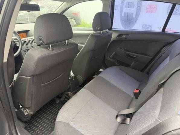 Opel Astra H Рестайлинг с пробегом 2011 года, цена 449 999 рублей, 177939 км, хэтчбек, Автокод Объявления