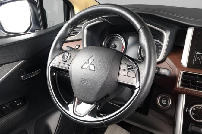 Mitsubishi Xpander I с пробегом 2022 года, цена 2 159 000 рублей, 54501 км, внедорожник, Автокод Объявления
