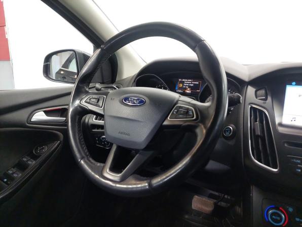 Ford Focus III Рестайлинг с пробегом 2017 года, цена 1 150 000 рублей, 129000 км, универсал, Автокод Объявления
