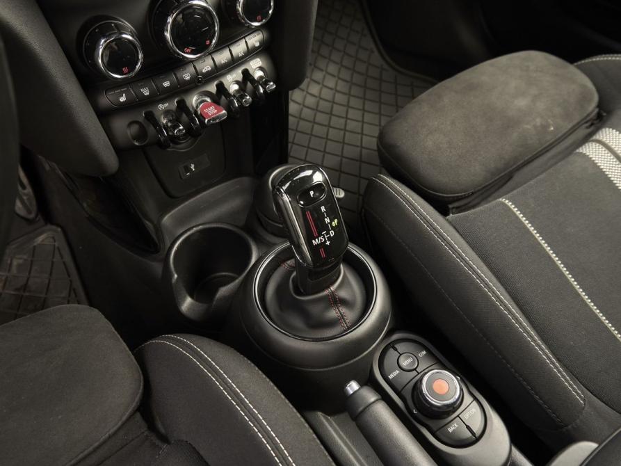 Mini Hatch III (F55/F56) Рестайлинг Казань  - изображение 11