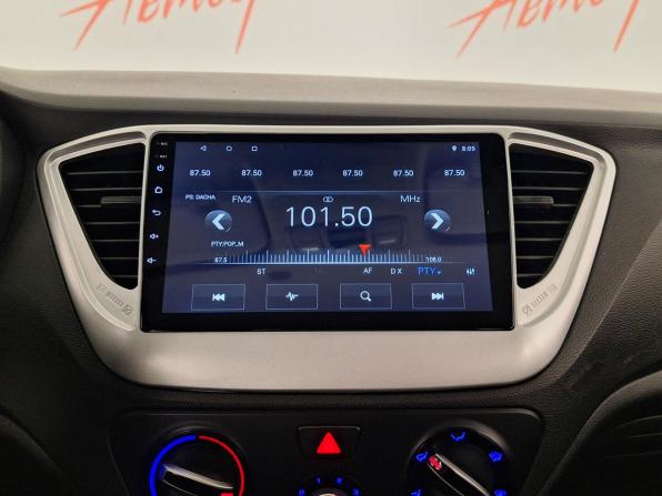 Hyundai Solaris II с пробегом 2017 года, цена 925 000 рублей, 138033 км, седан, Автокод Объявления